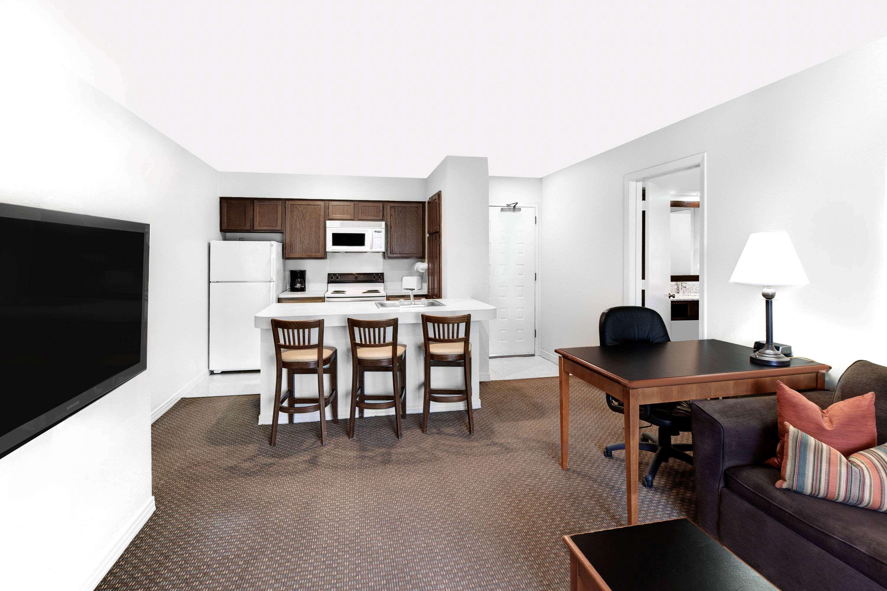 Value Suites Extended Stay - Arlington Exterior foto